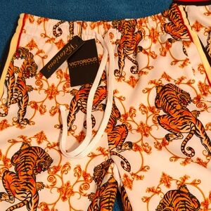 Victorious Sweatpants size Large Men's New